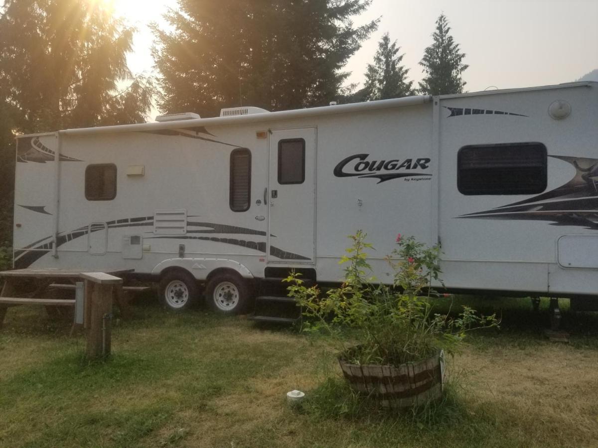 Noah'S Ark Campground Revelstoke Dış mekan fotoğraf