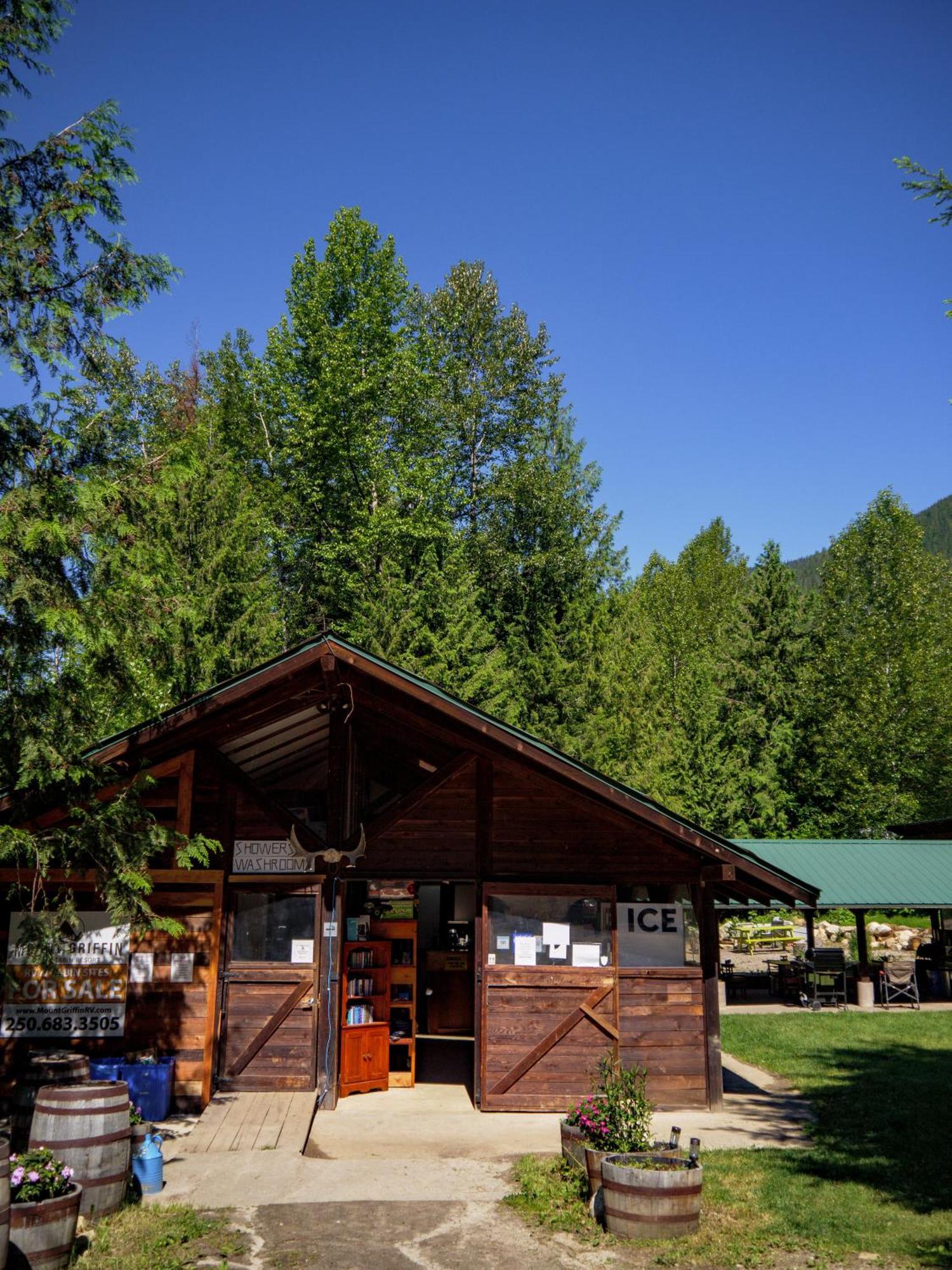 Noah'S Ark Campground Revelstoke Dış mekan fotoğraf